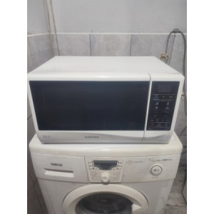 Микроволновая печь Samsung GE732KR (белая)